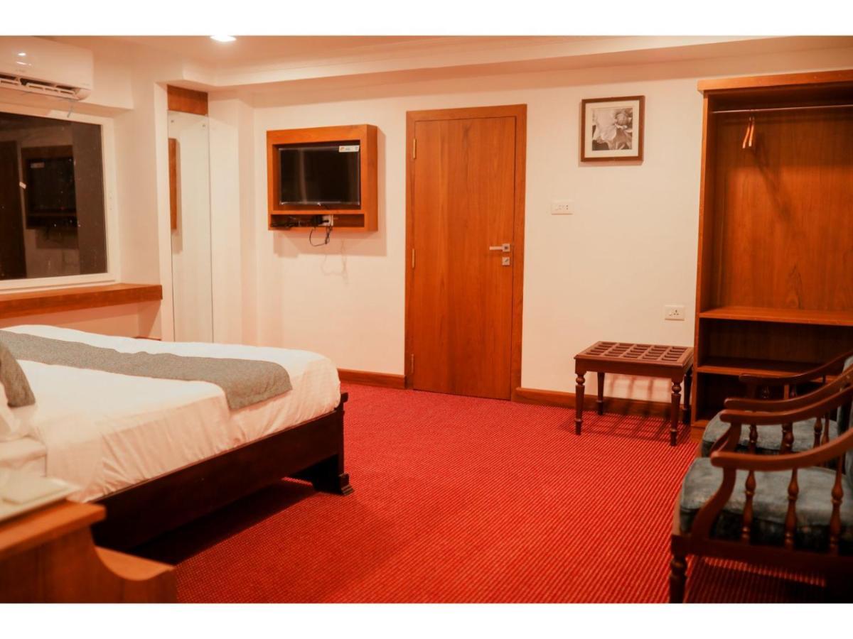 Mpsroyalsuites Perintalmanna Bagian luar foto