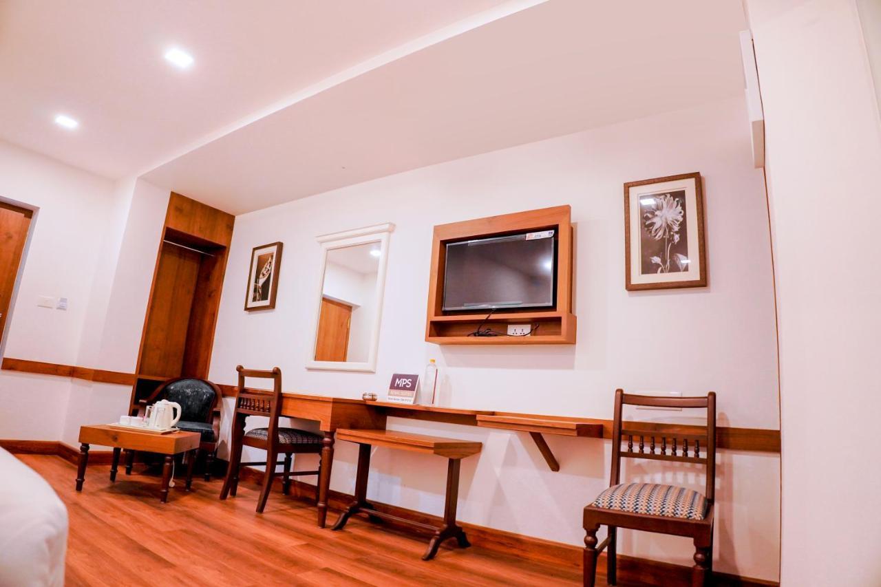 Mpsroyalsuites Perintalmanna Bagian luar foto