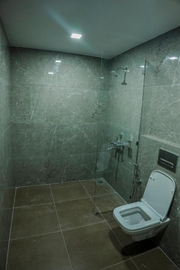 Mpsroyalsuites Perintalmanna Bagian luar foto