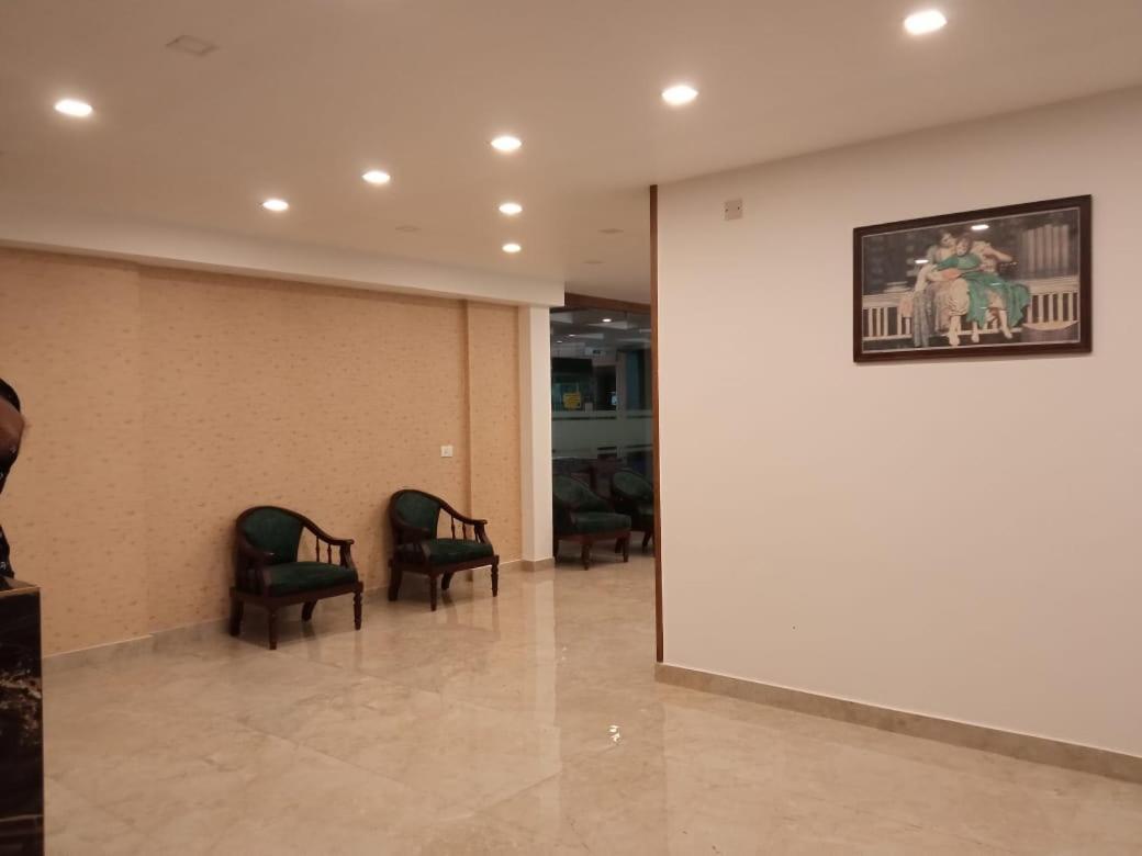 Mpsroyalsuites Perintalmanna Bagian luar foto